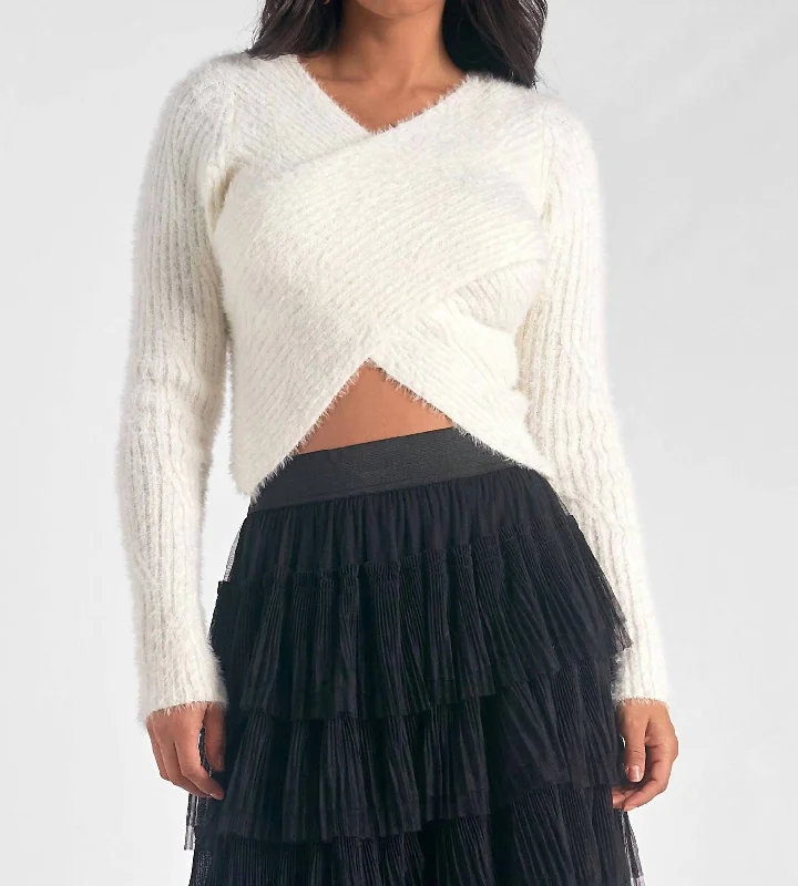 Cropped Sweater In WhiteCroptopnetwork