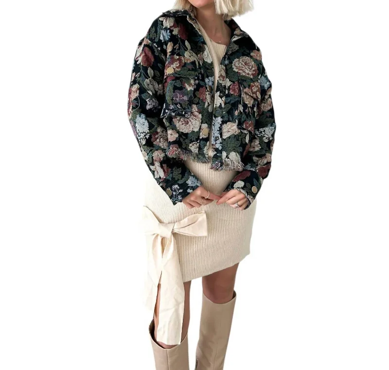 Ready For My Closeup Cropped Floral Jacket In BlackCroptopmodern