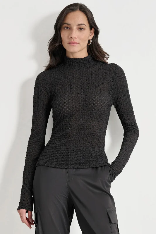 PEBBLE LACE TURTLENECK